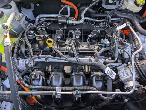 New 2025 Ford Maverick XL w/ Equipment Group 101A image 22