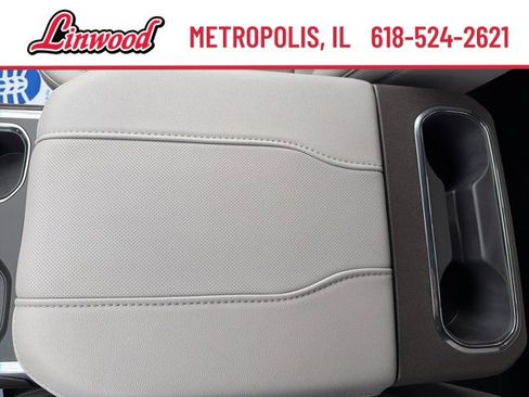 New 2026 GMC Sierra 1500 SLT w/ SLT Premium Plus Package image 20