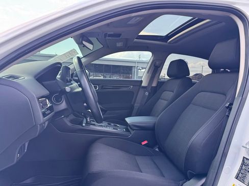 Used 2022 Honda Civic EX image 5