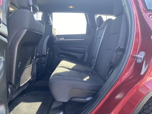 Used 2014 Jeep Grand Cherokee Laredo w/ Quick Order Package 23E image 6