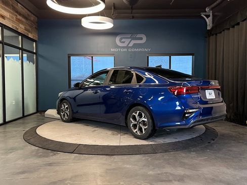 Used 2021 Kia Forte LXS FWD image 5