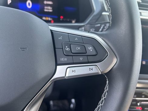 Certified 2023 Volkswagen Tiguan SE AWD/4WD image 17