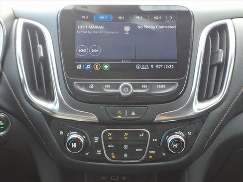 Used 2022 Chevrolet Equinox Premier image 17