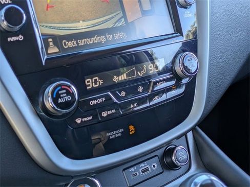 Used 2022 Nissan Murano SL image 25