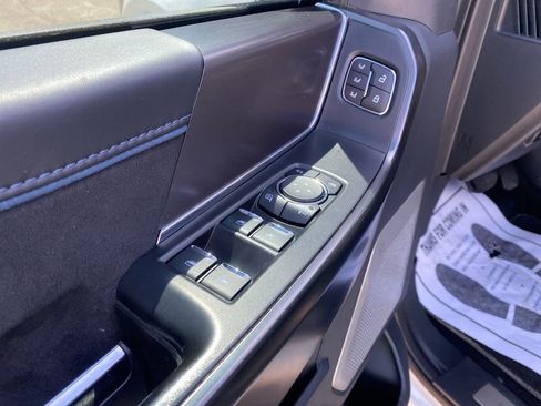 Used 2024 Ford F150 Platinum w/ Equipment Group 702A High image 24