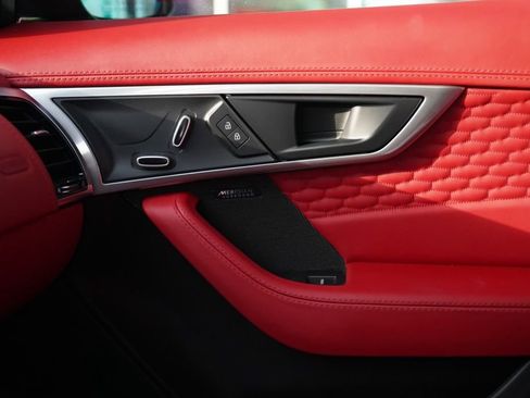 Used 2023 Jaguar F-TYPE Convertible image 57