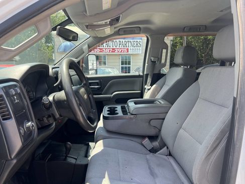 Used 2016 Chevrolet Silverado 2500 W/T w/ WT Convenience Package image 10