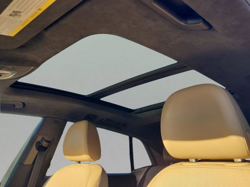 Used 2020 Audi Q8 Prestige image 23