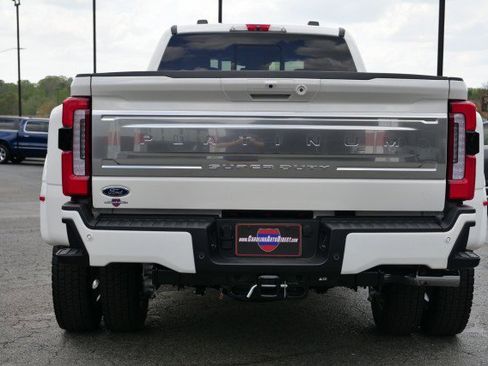 Used 2026 Ford F450 Platinum w/ Platinum Plus Package image 11