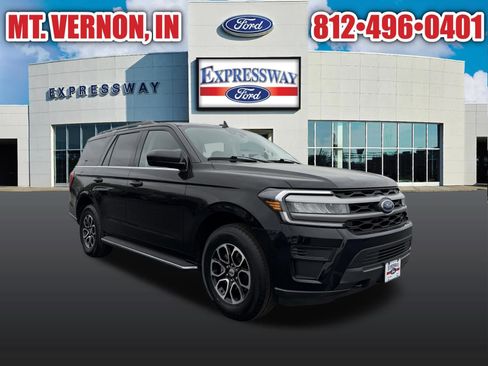 Used 2023 Ford Expedition XLT AWD/4WD image 5