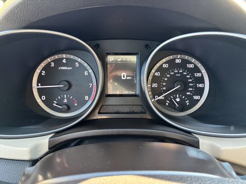 Used 2017 Hyundai Santa Fe Sport image 27