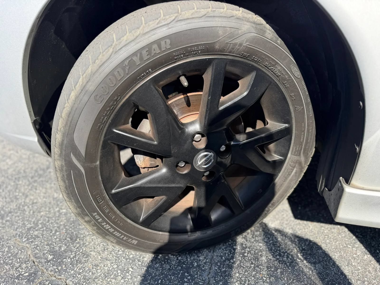 Used 2017 Nissan Versa Note SR w/ SR Tech Package FWD image 16