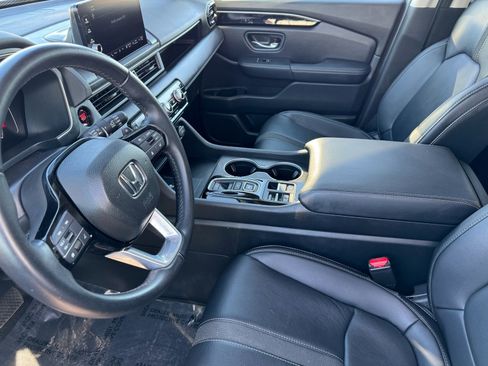 Used 2024 Honda Pilot Touring image 18