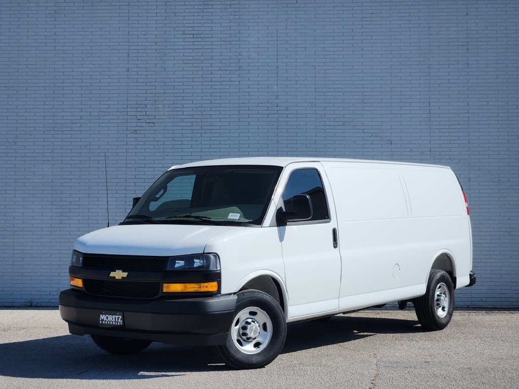 New 2026 Chevrolet Express 2500 Extended w/ Safety Package RWD image 1