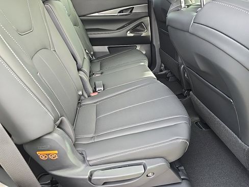 New 2026 INFINITI QX60 Luxe image 34