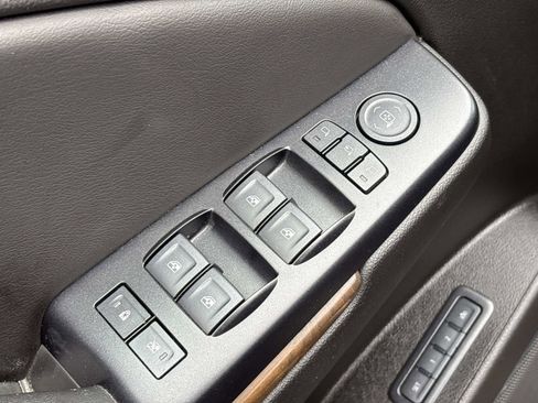 Used 2019 GMC Yukon Denali w/ Open Road Package image 13