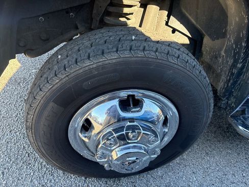 Used 2024 RAM 3500 Big Horn image 16