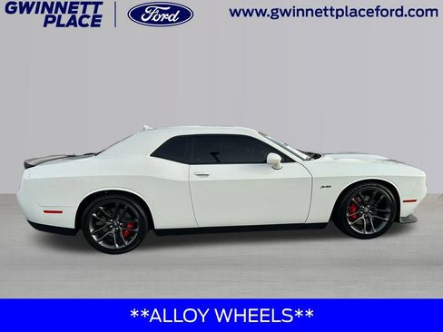 Used 2023 Dodge Challenger R/T w/ Plus Package image 4