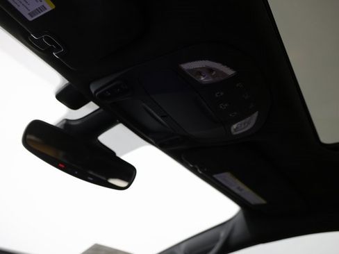 Used 2022 Chrysler Pacifica Pinnacle image 27