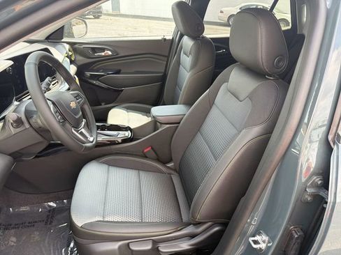 New 2026 Chevrolet Trax LT w/ Driver Confidence Package FWD image 19