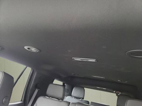 Used 2023 Chevrolet Tahoe Z71 w/ Z71 Off-Road Package image 36