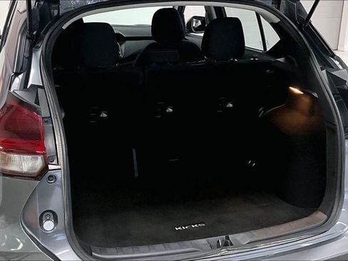 Used 2022 Nissan Kicks S image 17