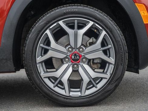 Used 2021 Kia Seltos SX image 16