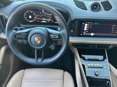 Certified 2026 Porsche Cayenne Coupe AWD/4WD image 15