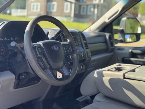 Used 2019 Ford F250 XL w/ XL Value Package image 11