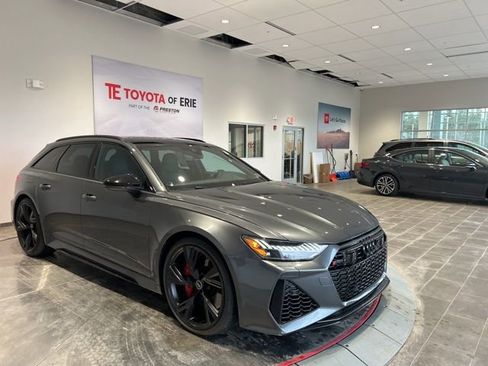 Used 2021 Audi RS 6 w/ Executive Package AWD/4WD image 1