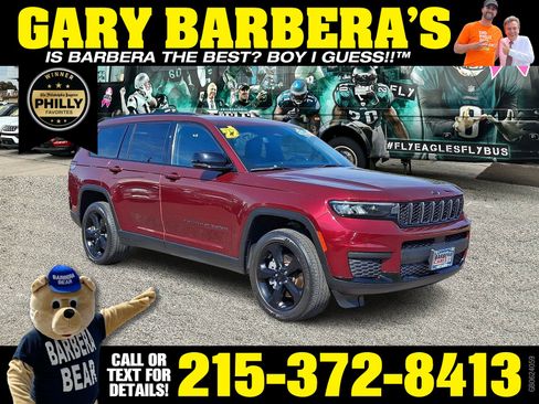 Used 2022 Jeep Grand Cherokee L Laredo image 1