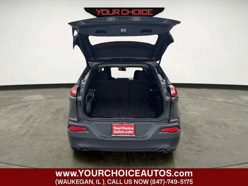 Used 2014 Jeep Cherokee Latitude w/ Comfort/Convenience Group AWD/4WD image 14