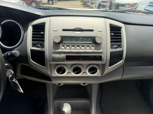 Used 2007 Toyota Tacoma PreRunner RWD image 12