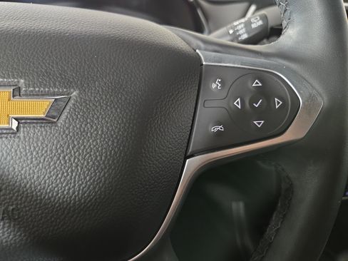 Certified 2023 Chevrolet Traverse LT FWD image 17