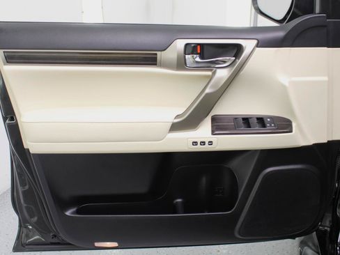 Used 2021 Lexus GX 460 Premium AWD/4WD image 36