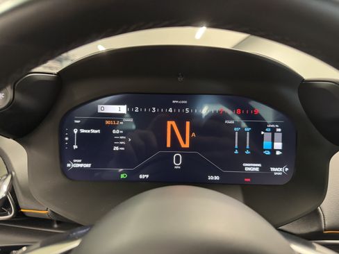 Used 2023 McLaren Artura RWD image 15