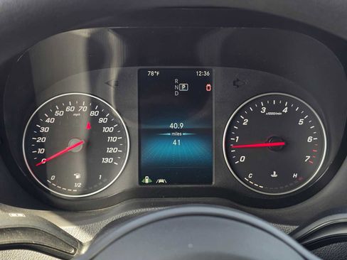 Used 2023 Mercedes-Benz Sprinter 1500 image 40
