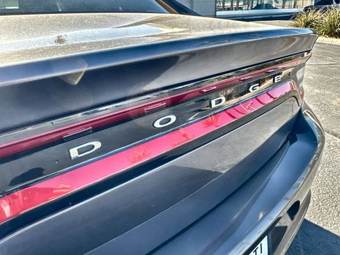 Used 2016 Dodge Charger SE image 29