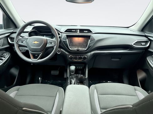 Used 2023 Chevrolet TrailBlazer LT w/ Convenience Package image 14