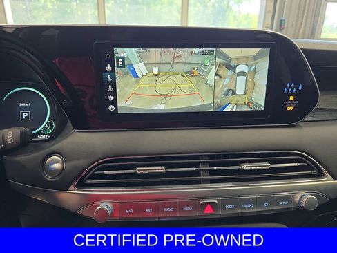 Used 2022 Hyundai Palisade Limited w/ Winter Package FWD image 24