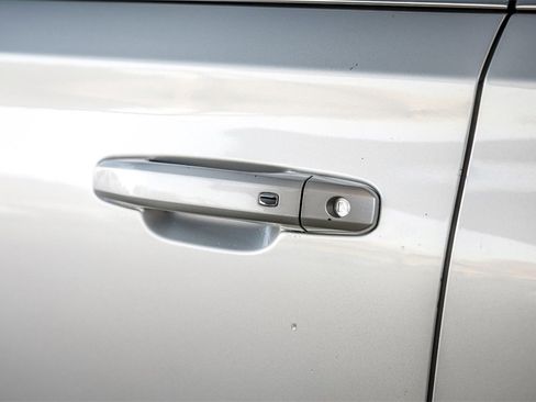 Used 2018 GMC Yukon SLT w/ Open Road Package image 43