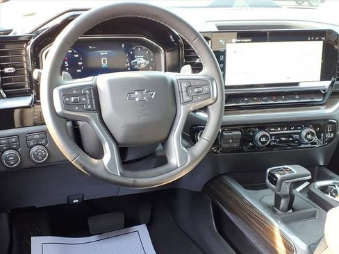 New 2026 Chevrolet Silverado 1500 LT Trail Boss w/ LPO, Dark Essentials Package image 5