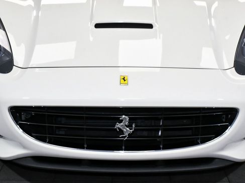 Used 2013 Ferrari California image 80