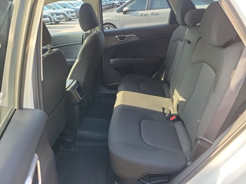 Certified 2024 Kia Sportage LX AWD/4WD image 15