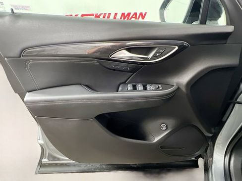 Used 2023 Buick Envision Essence w/ Sport Touring Package FWD image 32