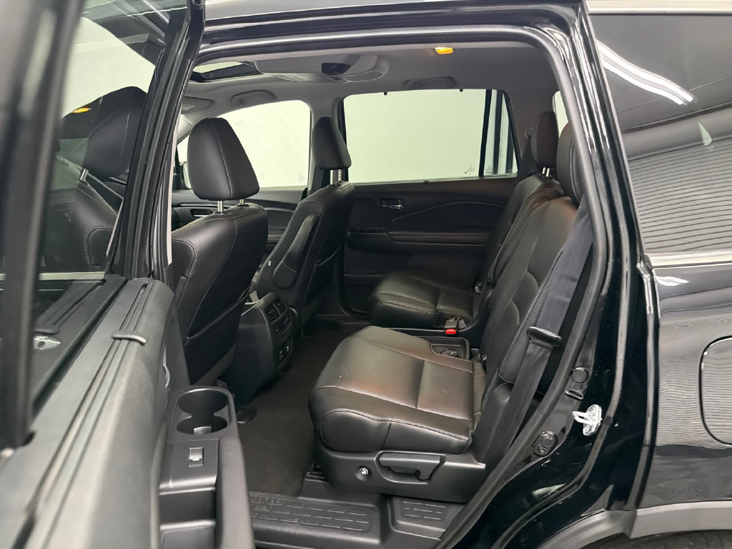 Used 2022 Honda Pilot Touring image 23