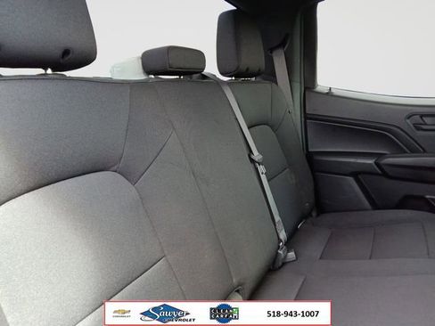 Used 2024 Chevrolet Colorado W/T RWD image 17