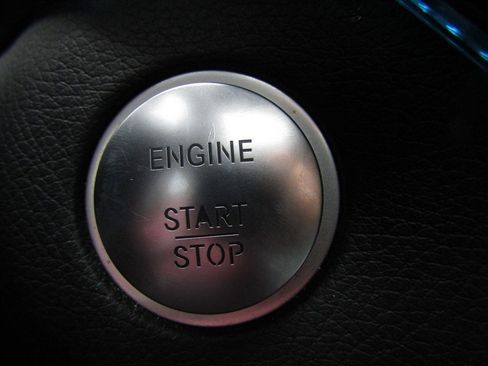 Used 2018 Mercedes-Benz GLS 450 4MATIC image 30