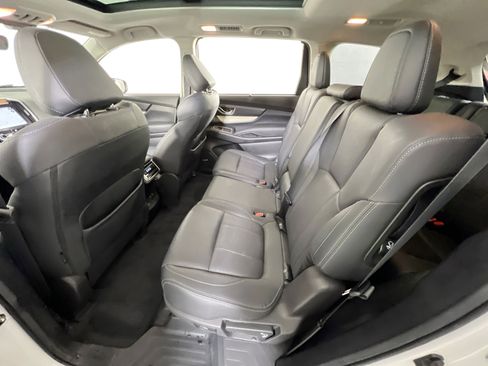 Used 2022 Subaru Ascent Limited w/ Technology Package image 25
