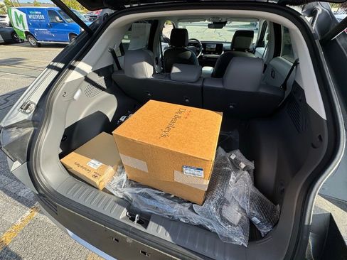 New 2025 Hyundai Ioniq 5 SEL image 33